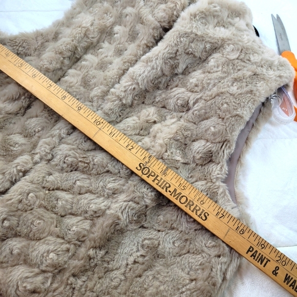 Elle faux fur cozy tan cropped high collar open vest comfy edgy luxe boho M - Picture 6 of 10